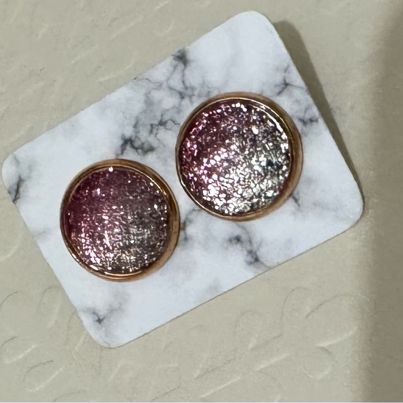 ❄️ SALE! Sparkly Pink & Silvery Glitter Studs - Picture 7 of 11